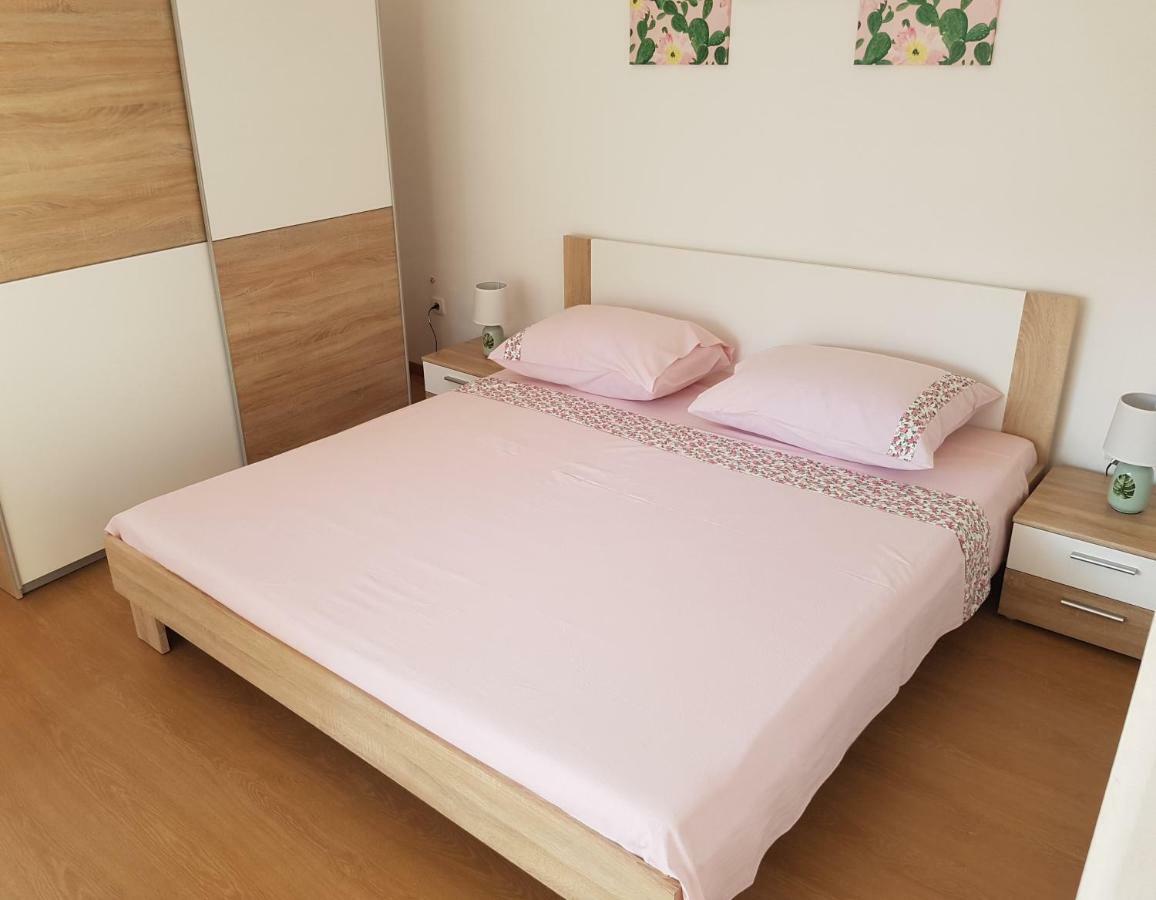 Apartments And Rooms Rosemari Mali Lošinj Exterior foto