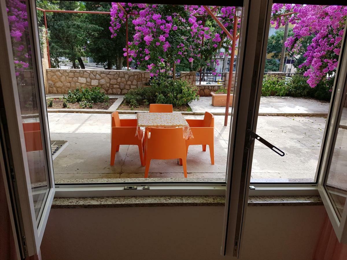 Apartments And Rooms Rosemari Mali Lošinj Exterior foto